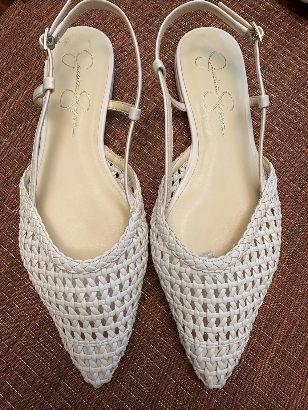 Jessica Simpson White Woven Pointed Slingback Flats. Size 9 1/2